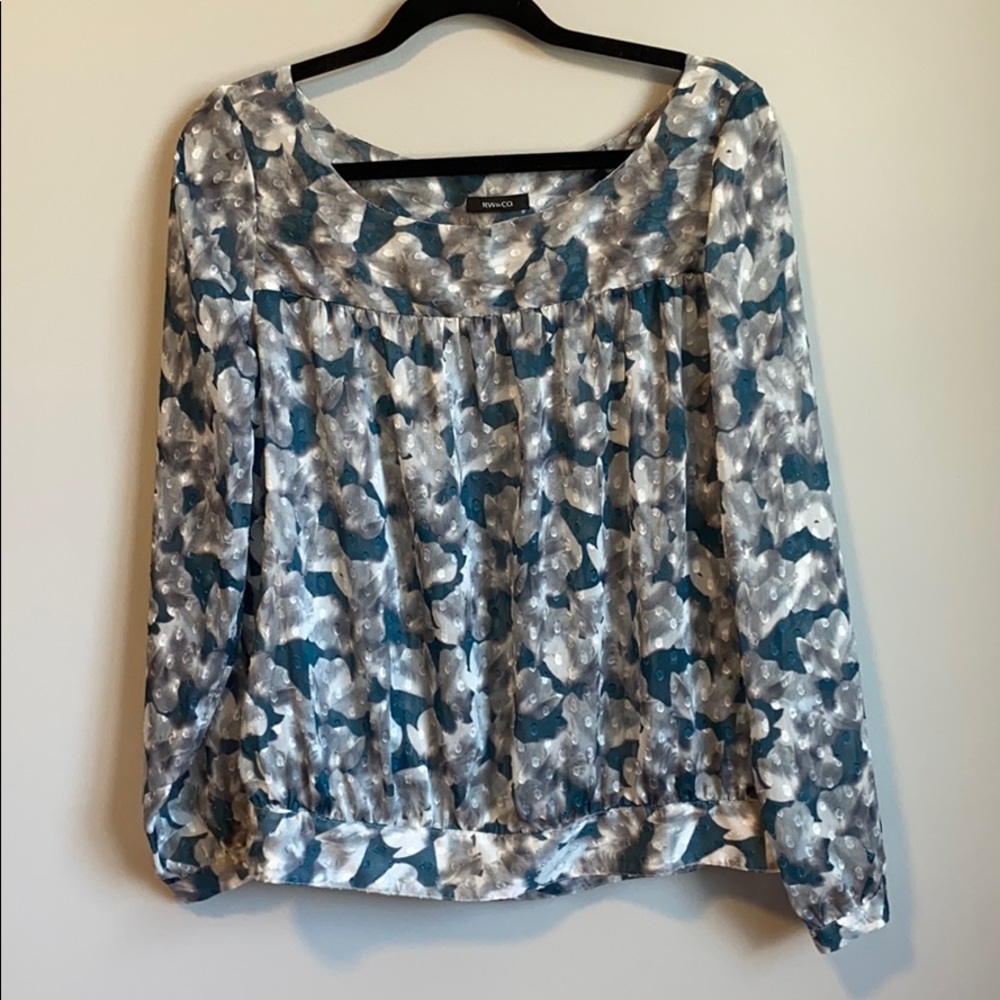 RW&CO feminine flounce blouse
